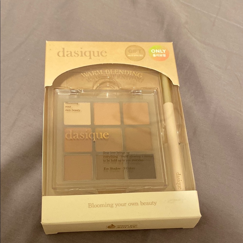 Dasique Warm Blending Palette with Brush